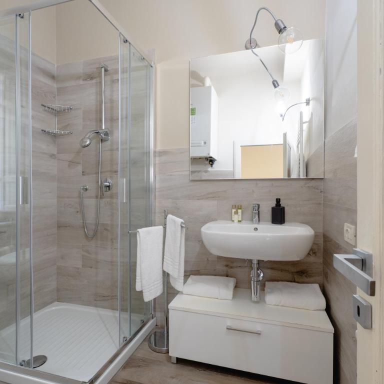 San Martino Suite - Three-Bedroom Apartment - 17