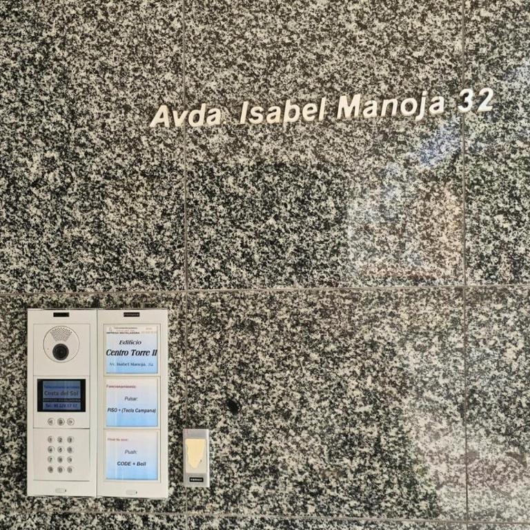 The Harmony Luxe Torremolinos City Center with FREE private parking and seasonal pool Free wifi and Netflix BY NAMASTE ELITE - Apartamento de 1 dormitorio - 29