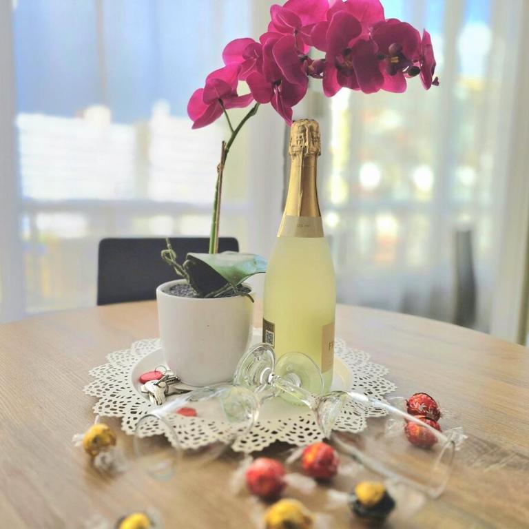 The Harmony Luxe Torremolinos City Center with FREE private parking and seasonal pool Free wifi and Netflix BY NAMASTE ELITE - Apartamento de 1 dormitorio - 3