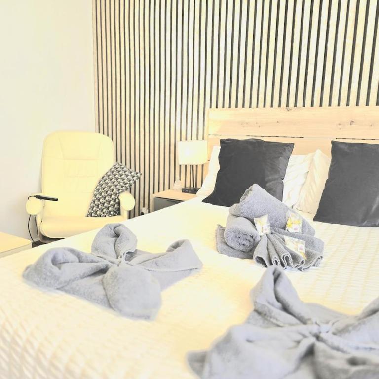 The Harmony Luxe Torremolinos City Center with FREE private parking and seasonal pool Free wifi and Netflix BY NAMASTE ELITE - Apartamento de 1 dormitorio - 23