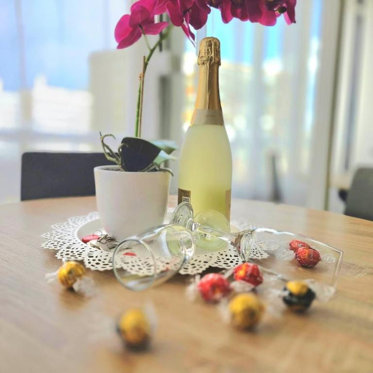 The Harmony Luxe Torremolinos City Center with FREE private parking and seasonal pool Free wifi and Netflix BY NAMASTE ELITE - Apartamento de 1 dormitorio - 36