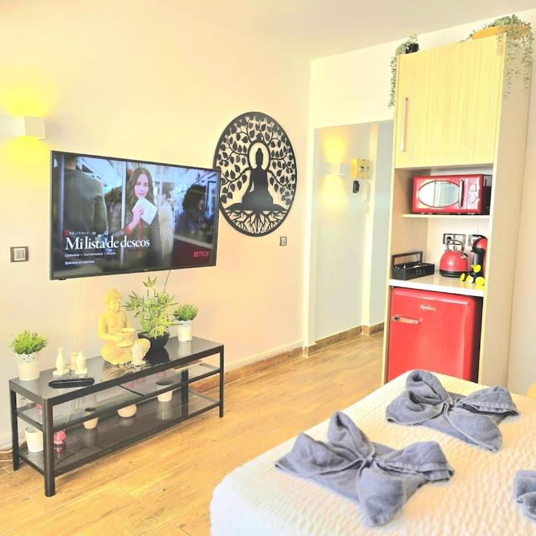 The Harmony Luxe Torremolinos City Center with FREE private parking and seasonal pool Free wifi and Netflix BY NAMASTE ELITE - Apartamento de 1 dormitorio - 47