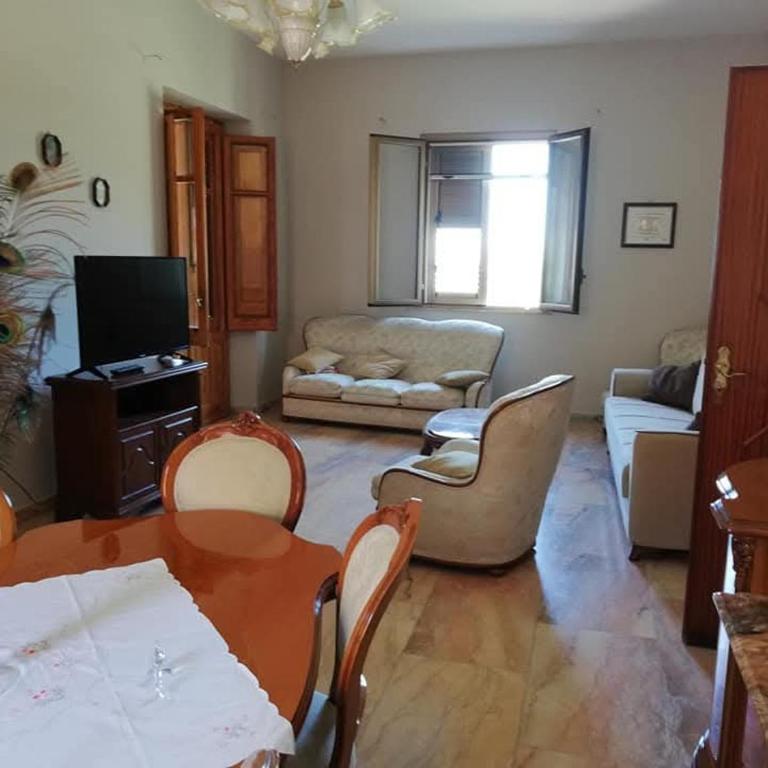 Villa Giardini - Casa Vacanze con 3 Camere da Letto - 12