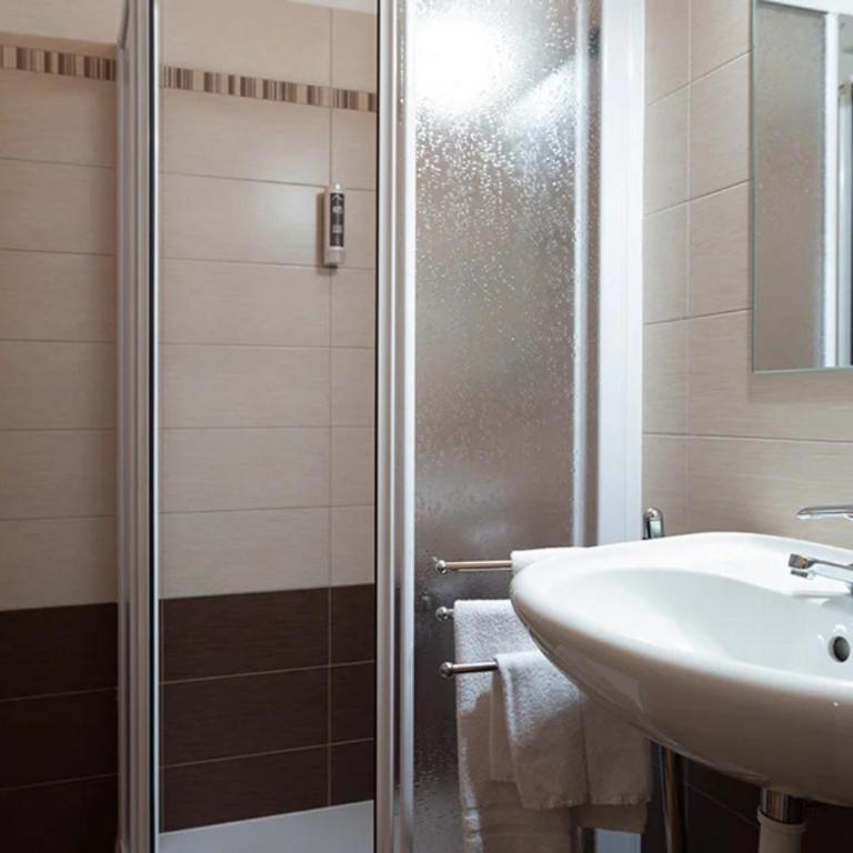 Funivia Bormio Active Hotel - Adults Only - Camera Quadrupla Superior - 4