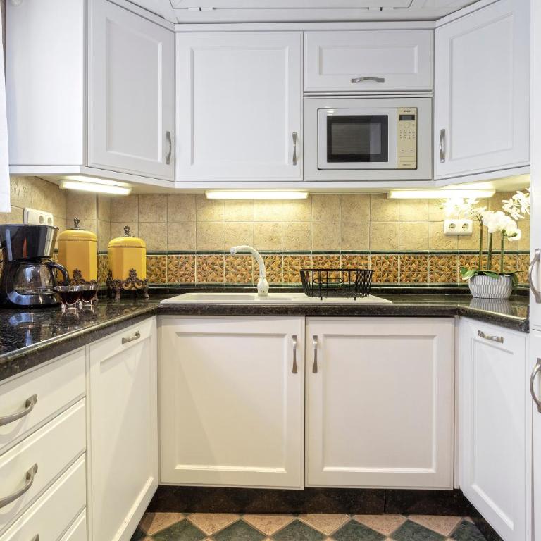 Andalucía del Mar Suite by Rent Me - One-Bedroom Apartment - 7