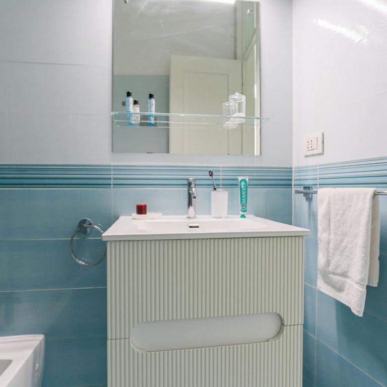 The Best Rent - Wonderful multi-bedroom apartment with terrace in the area of Colonne di San Lorenzo - Appartamento Superior - 35