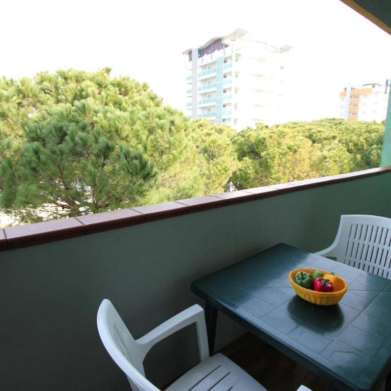 Montecarlo - One-Bedroom Standard Apartment - 4