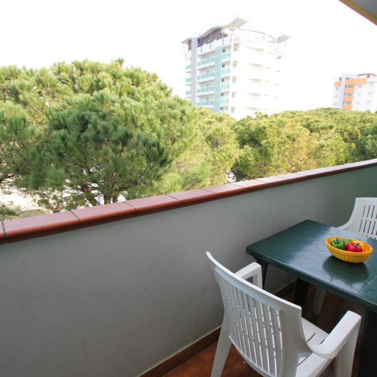 Montecarlo - One-Bedroom Standard Apartment - 3