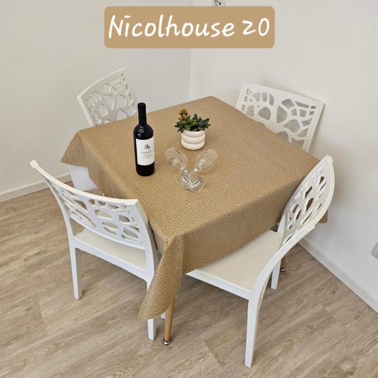 Nicolhouse 20 - Camera Tripla Superior - 1