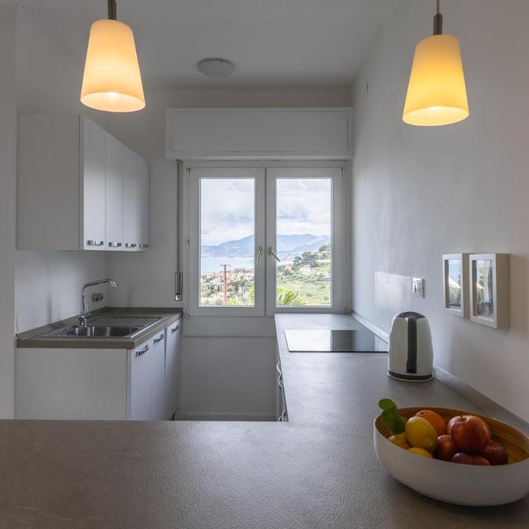 Villa Regina ON THE HILL - Two-Bedroom Apartment - 11