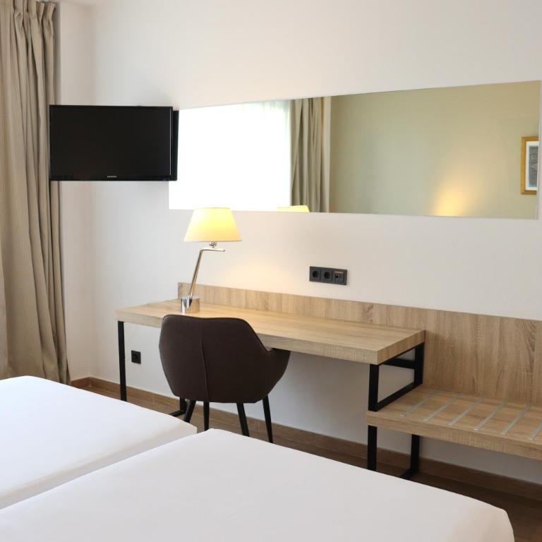 Eurohotel Diagonal Port - Standard Double or Twin Room - 3