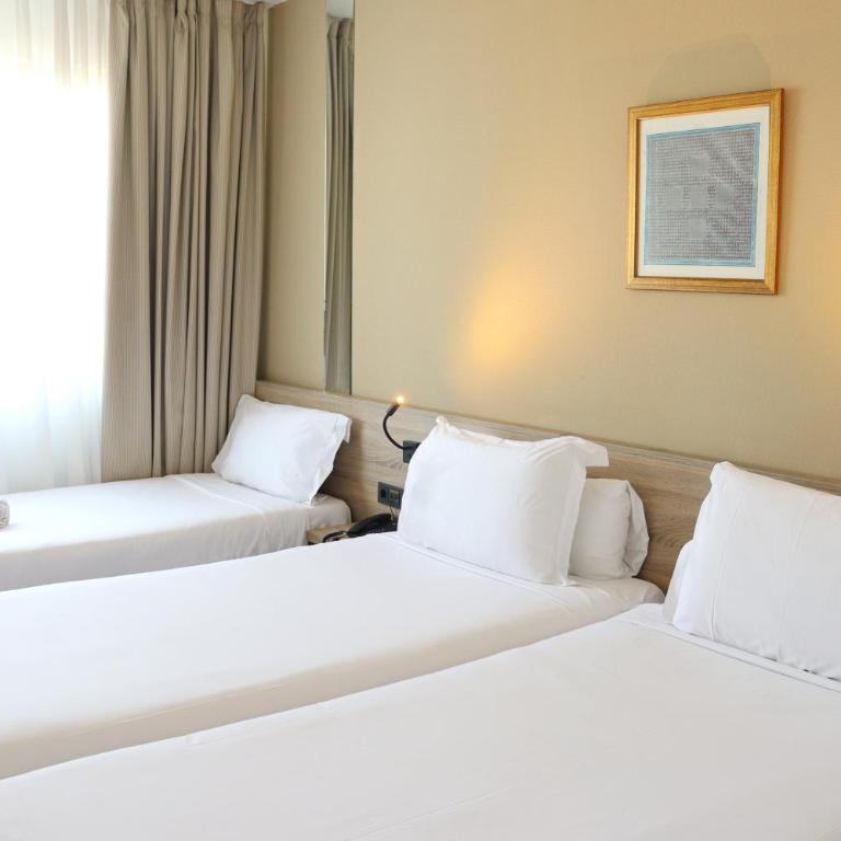 Eurohotel Diagonal Port - Double Room with Extra Bed - 4