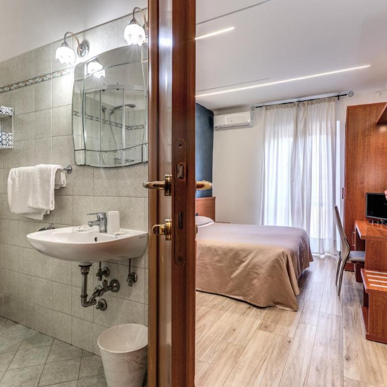 Hotel Millerose - Superior Double Room - 27