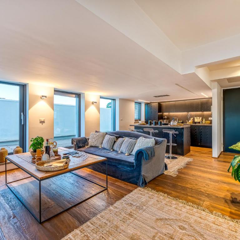 Skylife 360 Rooftop Penthouse - Apartment with Terrace - 16