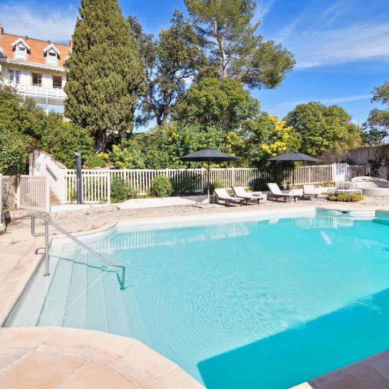 Domaine Raphael - 10 chambres, parc privé, piscine - Villa avec Piscine Privée - 5
