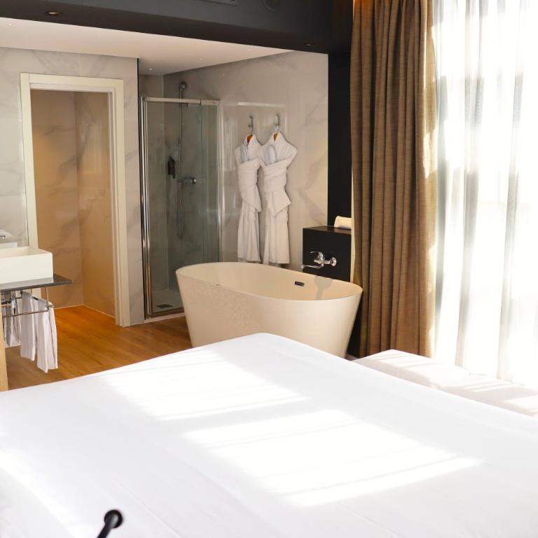 Eurohotel Diagonal Port - Junior Suite with Sea View - 3