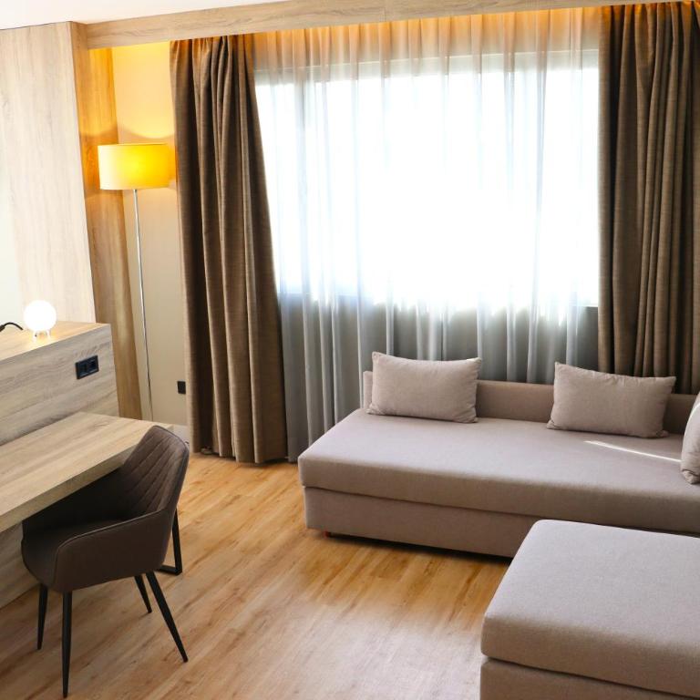 Eurohotel Diagonal Port - Junior Suite with Sea View - 2