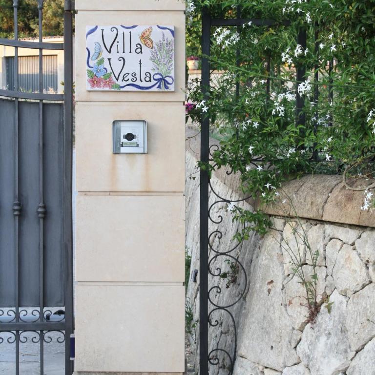 Villa Vesta - Appartamento con 1 Camera da Letto, Balcone e Vista Montagna - 14