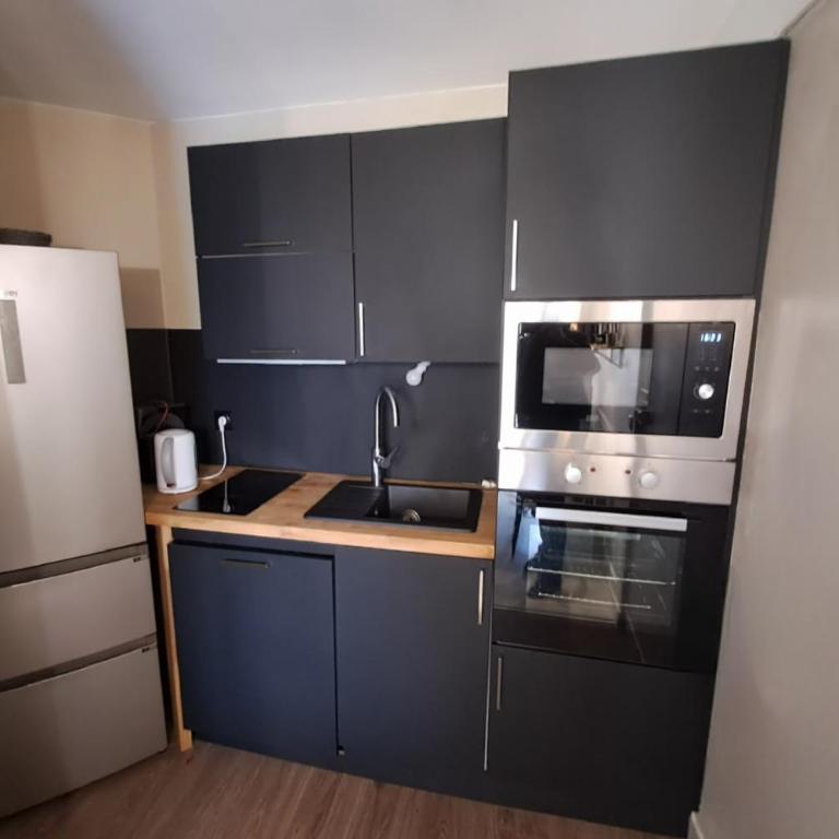 T2 apartment in residence with pool - Appartement - 4