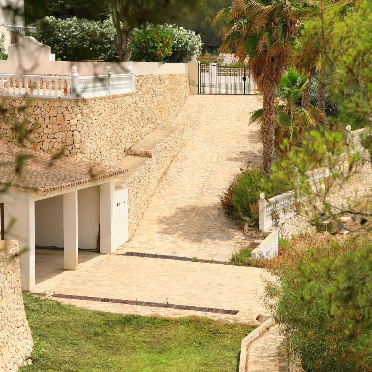 Isla Bonita Rental Home Moraira - Two-Bedroom Apartment with Balcony and Sea View - 33