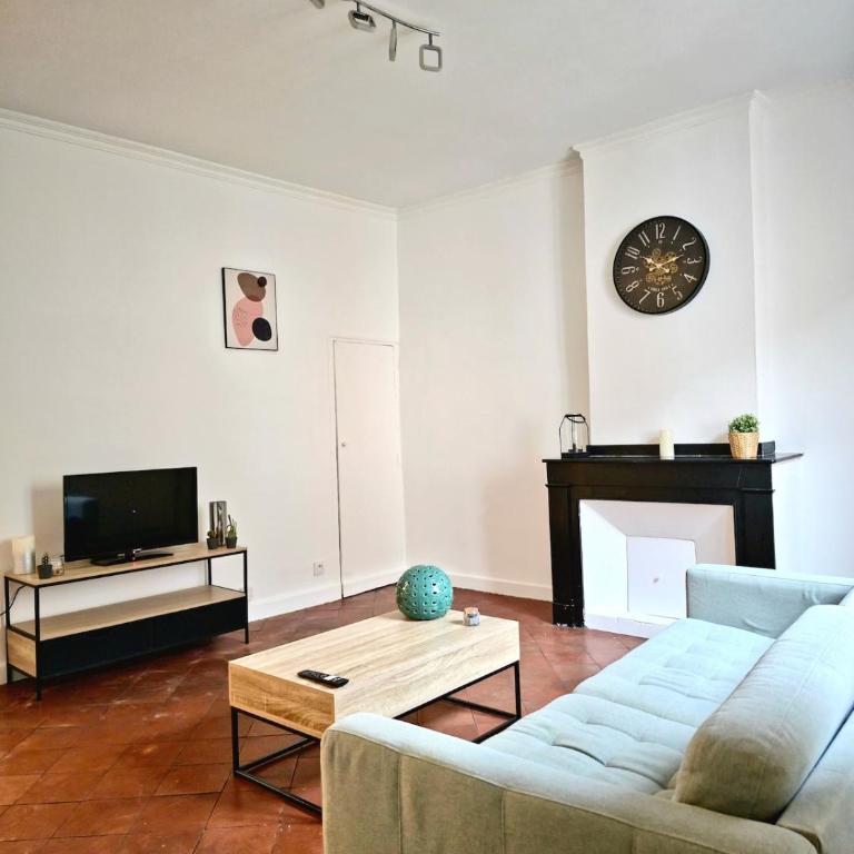 Tour Nord - T3 entre Bastide et Cité medievale - Appartement 2 Chambres - 32