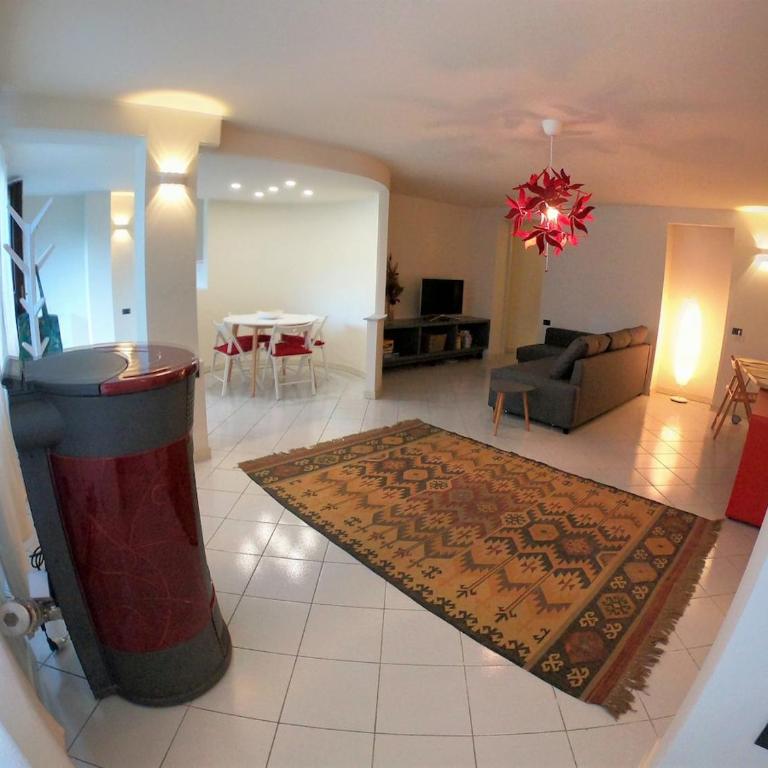 La Tana del Riccio - bilocale con giardino e Jacuzzi sulla collina di Aosta - Appartamento con 1 Camera da Letto - 10