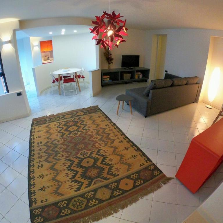 La Tana del Riccio - bilocale con giardino e Jacuzzi sulla collina di Aosta - Appartamento con 1 Camera da Letto - 5