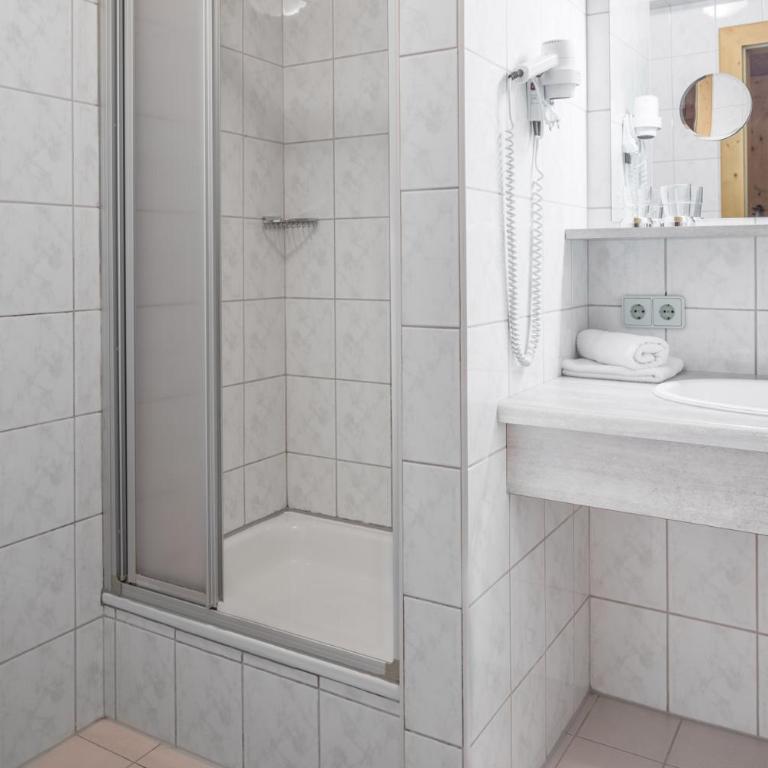 Hotel Burgstall - Standard Doppelzimmer Neustift - 1