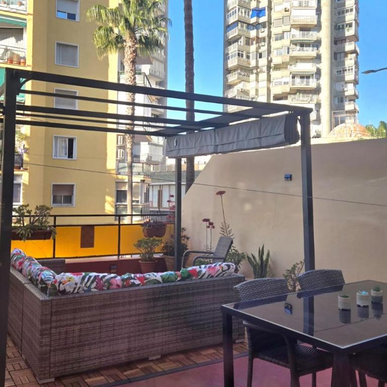 City Central Apartment with large patio BY NAMASTE ELITE - Apartamento de 1 dormitorio - 3