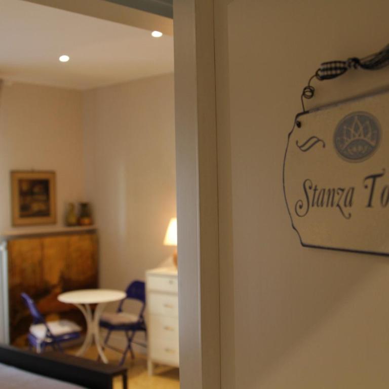 B&B I Propilei di San Girolamo - Camera Matrimoniale con Bagno Privato - 6