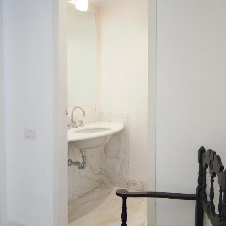 Palazzo Contarini Della Porta Di Ferro - Appartamento con 2 Camere da Letto e Vista Città - 10