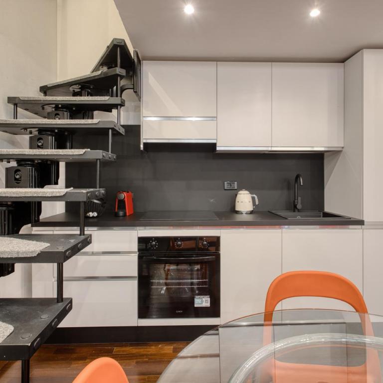 Just Urban Stays - Stylish Loft in Central Milan - Duomo 4 min M1 - Appartamento con 1 Camera da Letto - 4