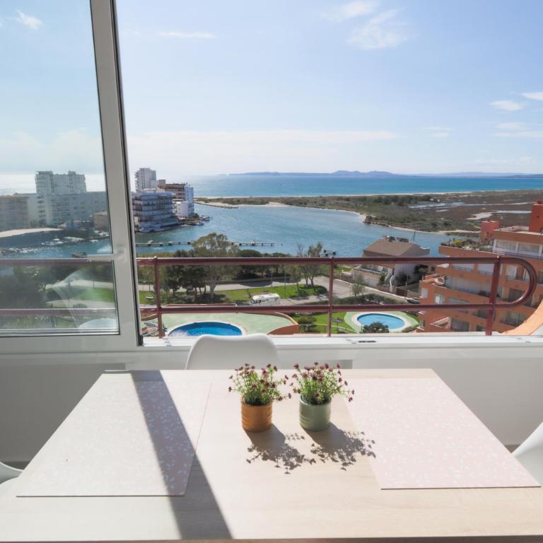 Seaview Heights Suite in Roses - One-Bedroom Apartment - 15
