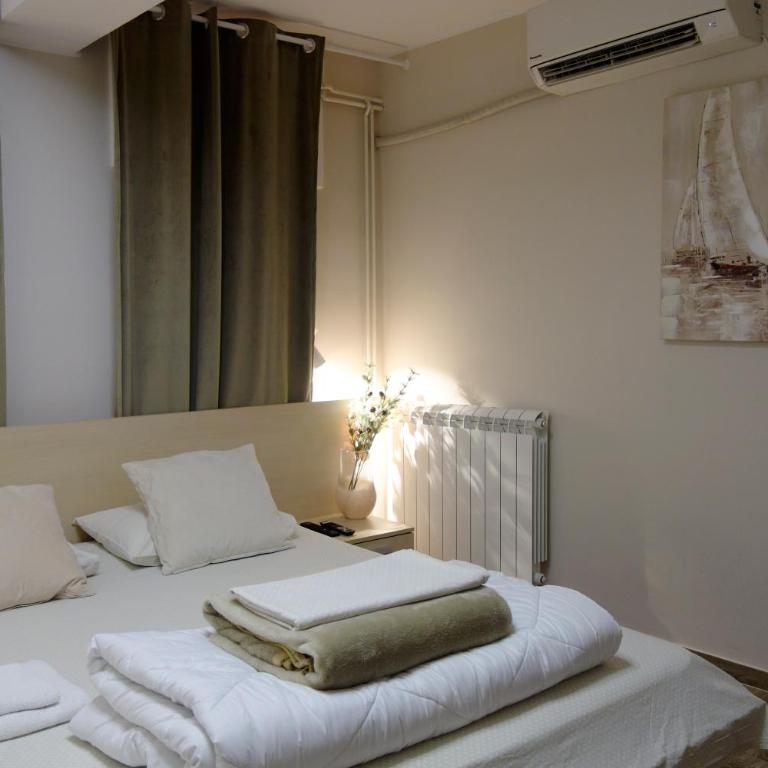 Villa Loop Beograd - Soba sa Bračnim Krevetom (Queen-size) - 1