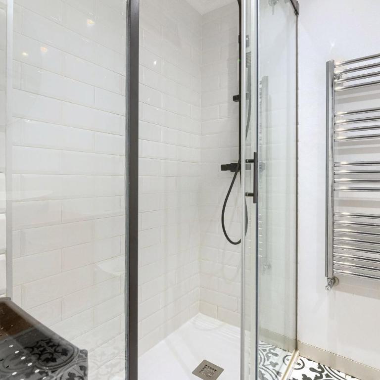 Bilbo Rock Room Stay II by Next Stop Bilbao - Double Room with Private Bathroom - 3