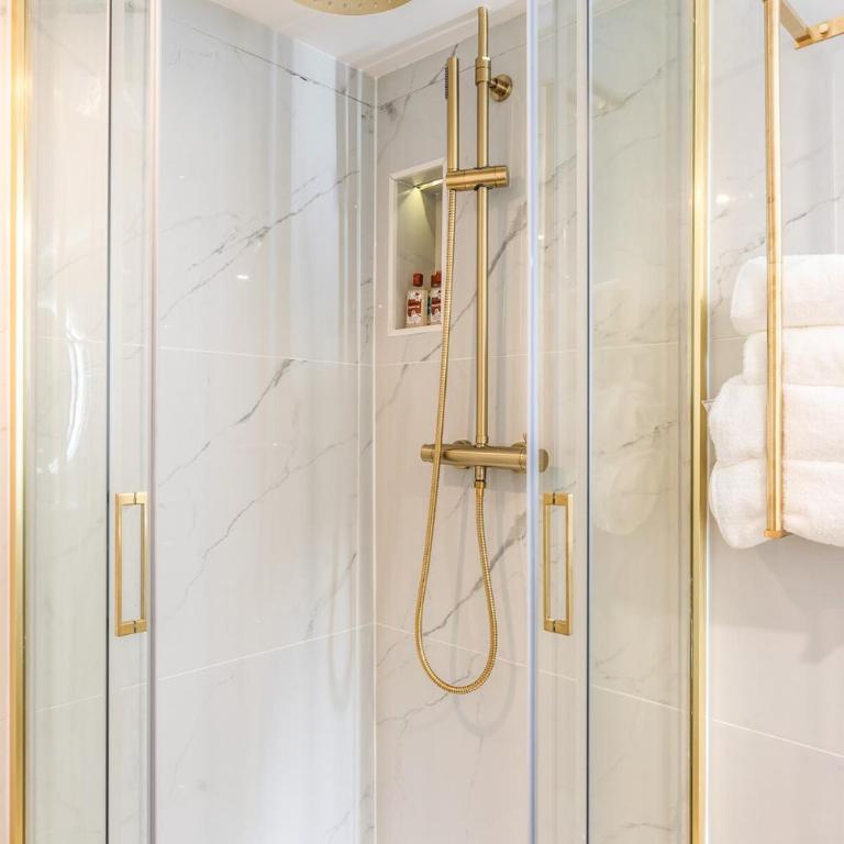 Appartement d'exception avec Jacuzzi et AC - 6P-1 - Appartement 2 Chambres - 10