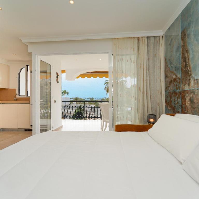 AquaMarina Luxury House by Canarias Prime Homes - Two-Bedroom Apartment - 1