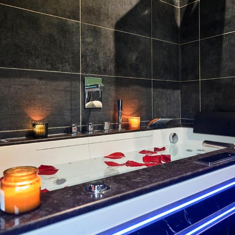 Duplex Rue Royale, rooftop, balnéo spa - Apartment mit 2 Schlafzimmern - 14