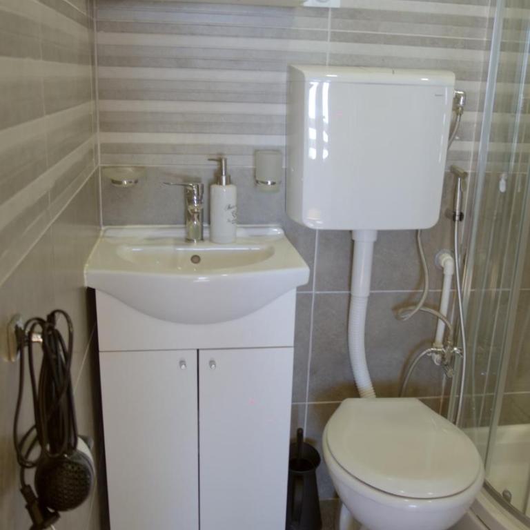 GUEST HOUSE PRIVAL.CLUB - Two-Bedroom House - 14