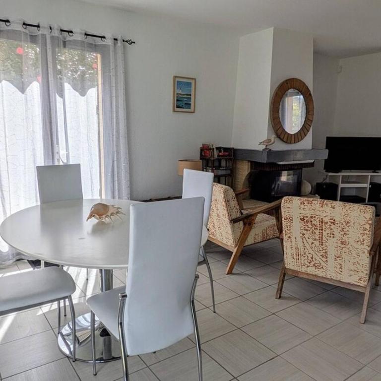 Maison avec piscine quartier pinède de conteau - Maison 3 Chambres - 10