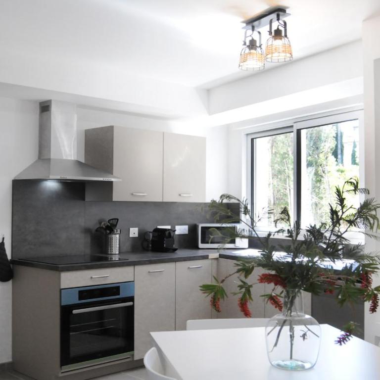 Appartement neuf, en centre ville, terrasse et plages 5mn à pieds! - Appartamento con 2 Camere da Letto - 9