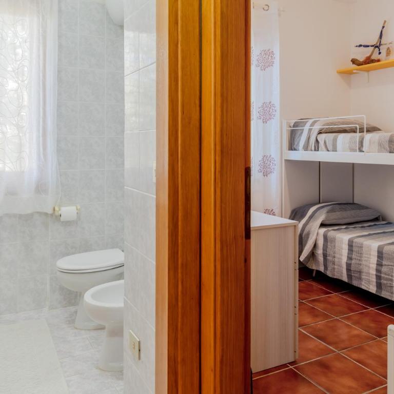 GuestHost - Bright Apt near La Pelosa beach, WiFi & parking! - Appartamento con 2 Camere da Letto - 16