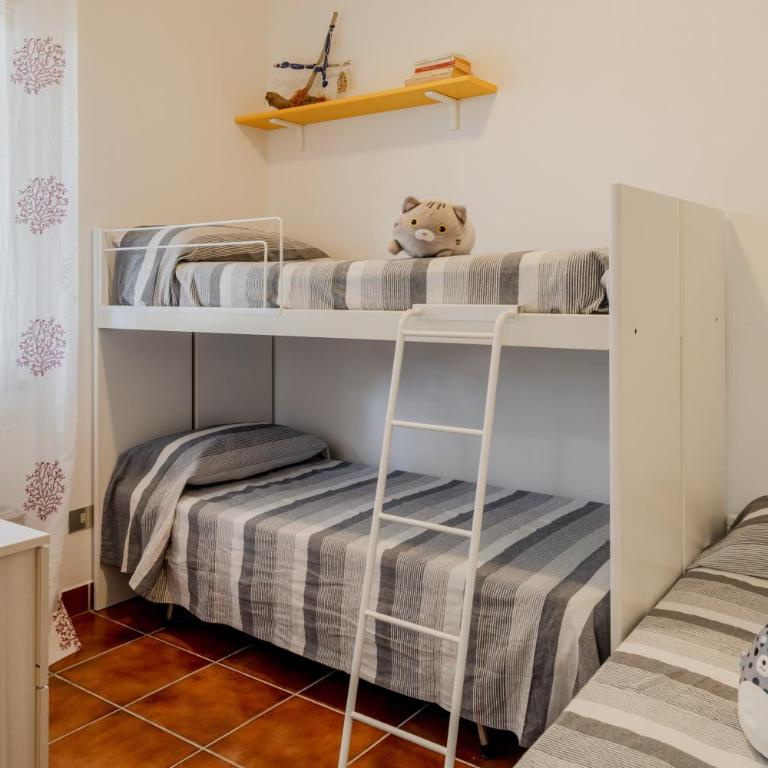 GuestHost - Bright Apt near La Pelosa beach, WiFi & parking! - Appartamento con 2 Camere da Letto - 21