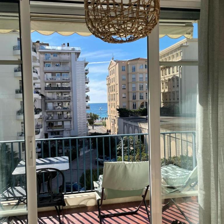 #26 Staywizus - Idealy located flat AC 2mins walk to Sea balcony - Appartement 1 Chambre - 1