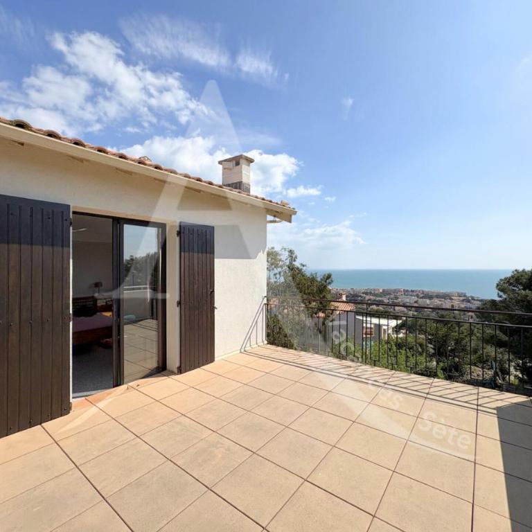 MAISON 3 CHAMBRES MONT SAINT CLAIR - Villa 3 Chambres - 17
