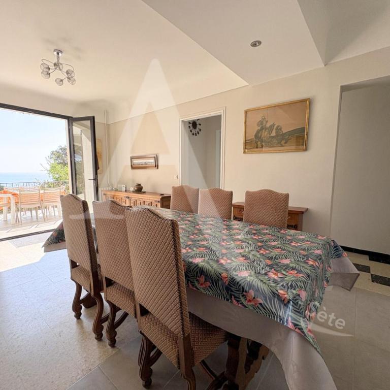 MAISON 3 CHAMBRES MONT SAINT CLAIR - Villa 3 Chambres - 4