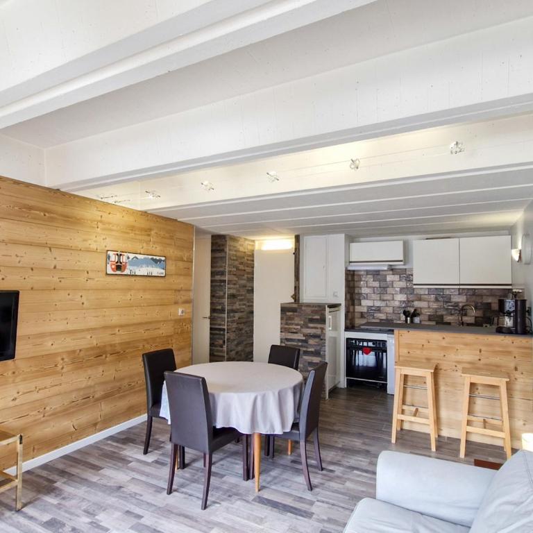 Appartement Confortable, Proche Pistes & Commerces, Balcon - Appartement 1 Chambre - 1