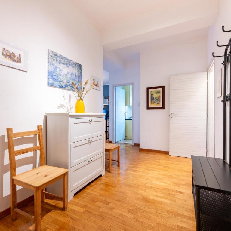 GuestHost - Blu&Yellow Apartment in Parma Station - One-Bedroom Apartment - 21