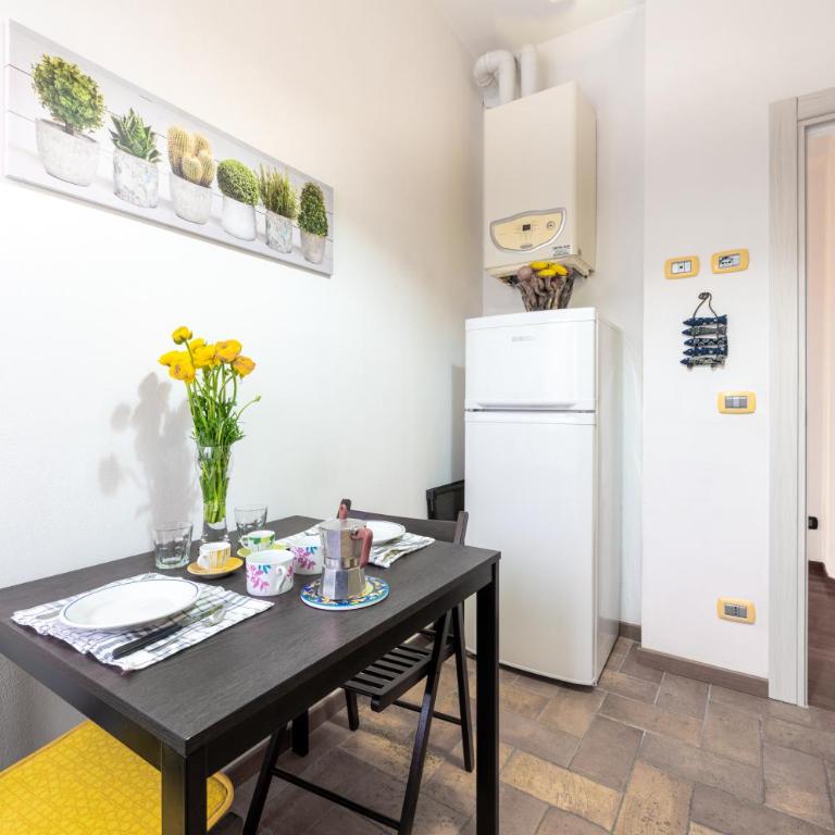 GuestHost - Blu&Yellow Apartment in Parma Station - One-Bedroom Apartment - 10
