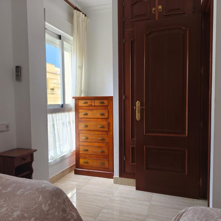Torremolinos Beach Apartment - Apartamento de 2 dormitorios - 3